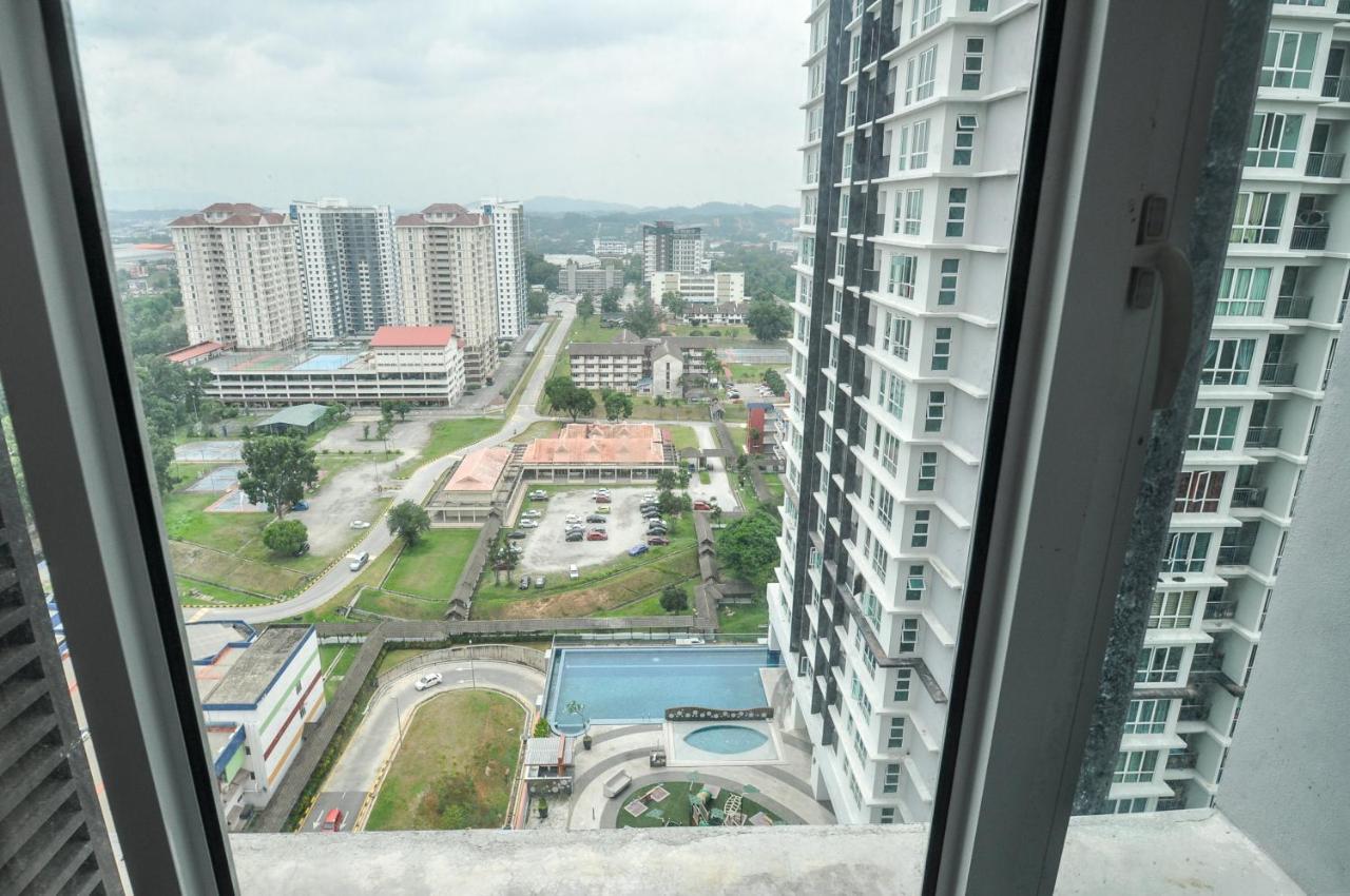 Azfa Duplex Suite At De Centrum Putrajaya Bangi Free Wifi كاجانغ المظهر الخارجي الصورة